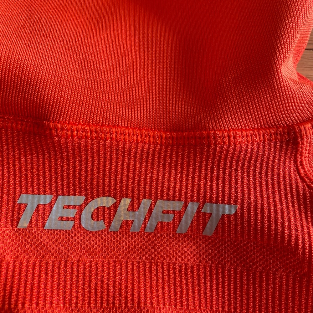 adidas Orange Sweatshirt Comfortable and Stylish - Picture 11 of 11